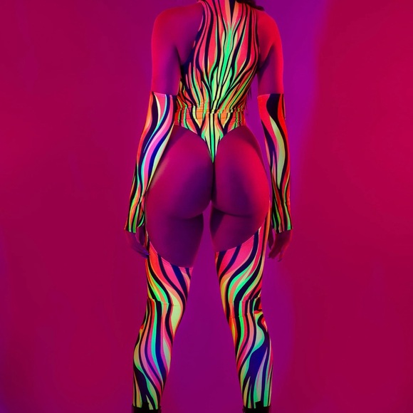 Magmatic Cut-Out Catsuit - Picture 5 of 9